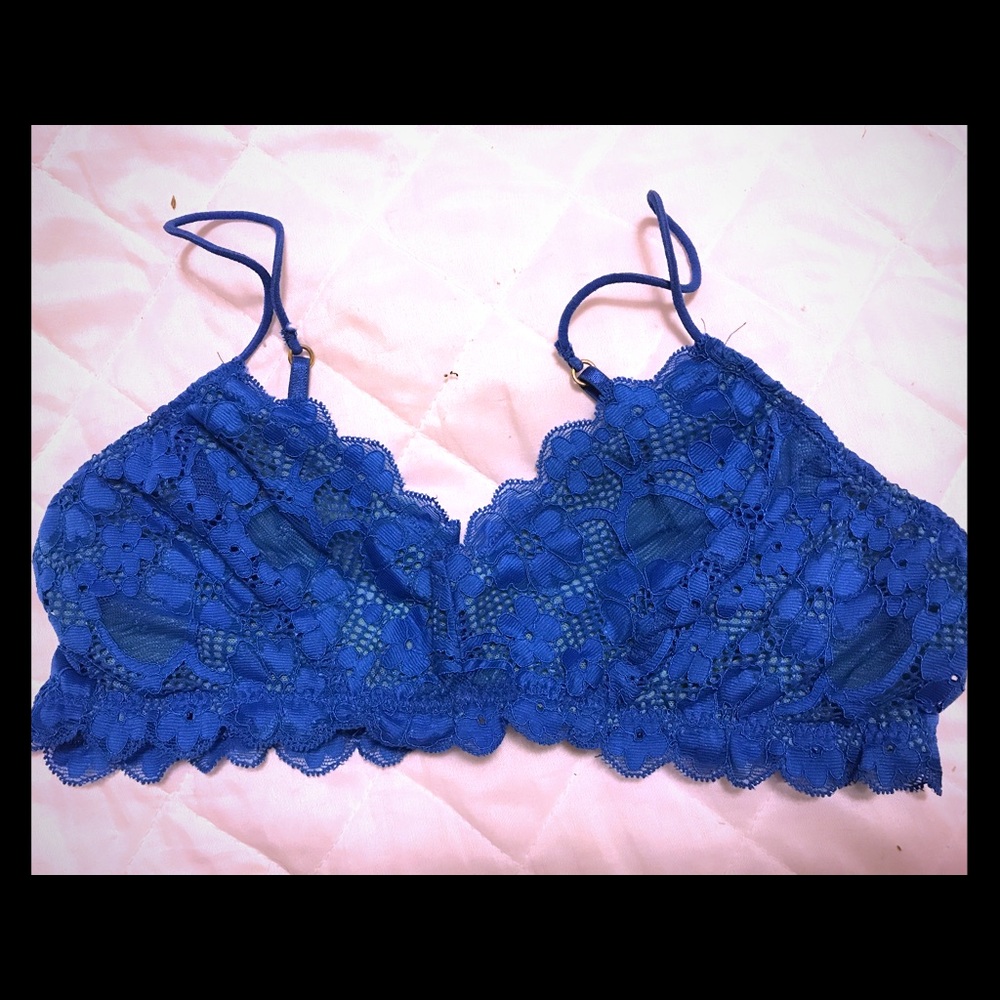 Urban Outfitters Honeydew bralette, medium